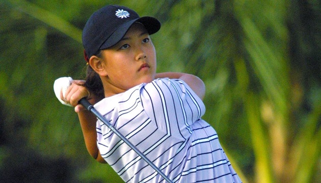 Cú swing xa hơn 300 yards của cô gái 16 tuổi Michelle Wie